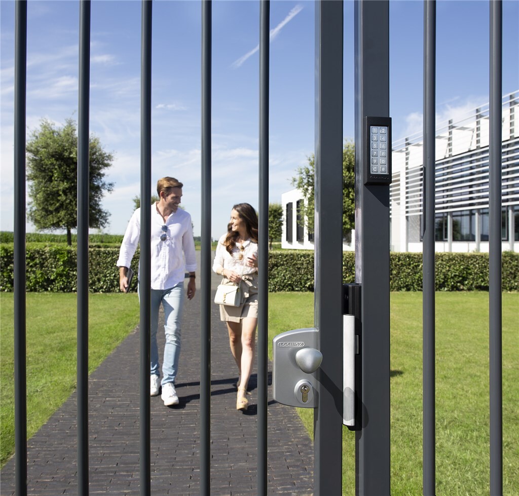 Weather resistant keypad with 2 integrated relays